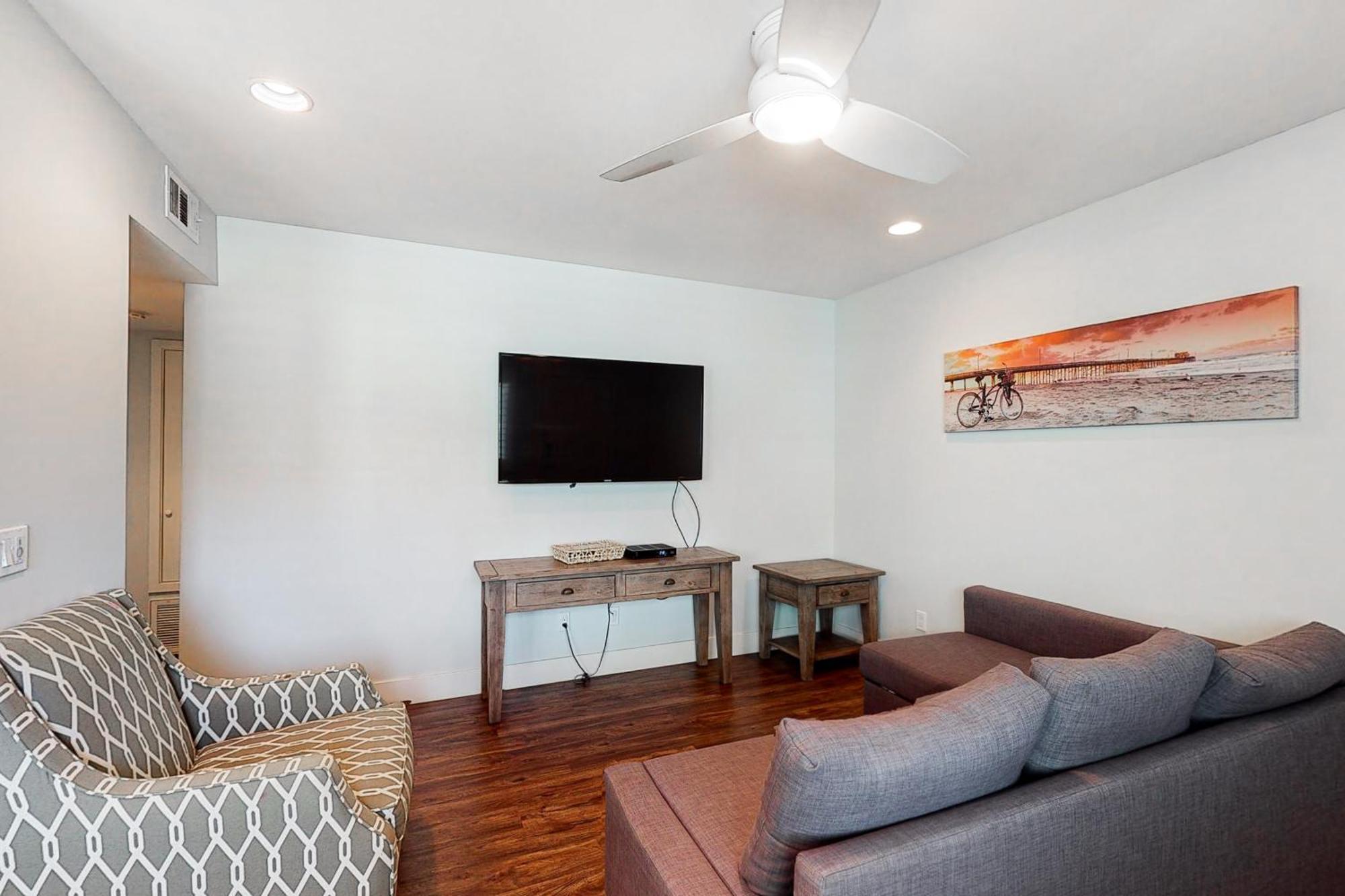 1202 South Pacific Villa Oceanside Room photo
