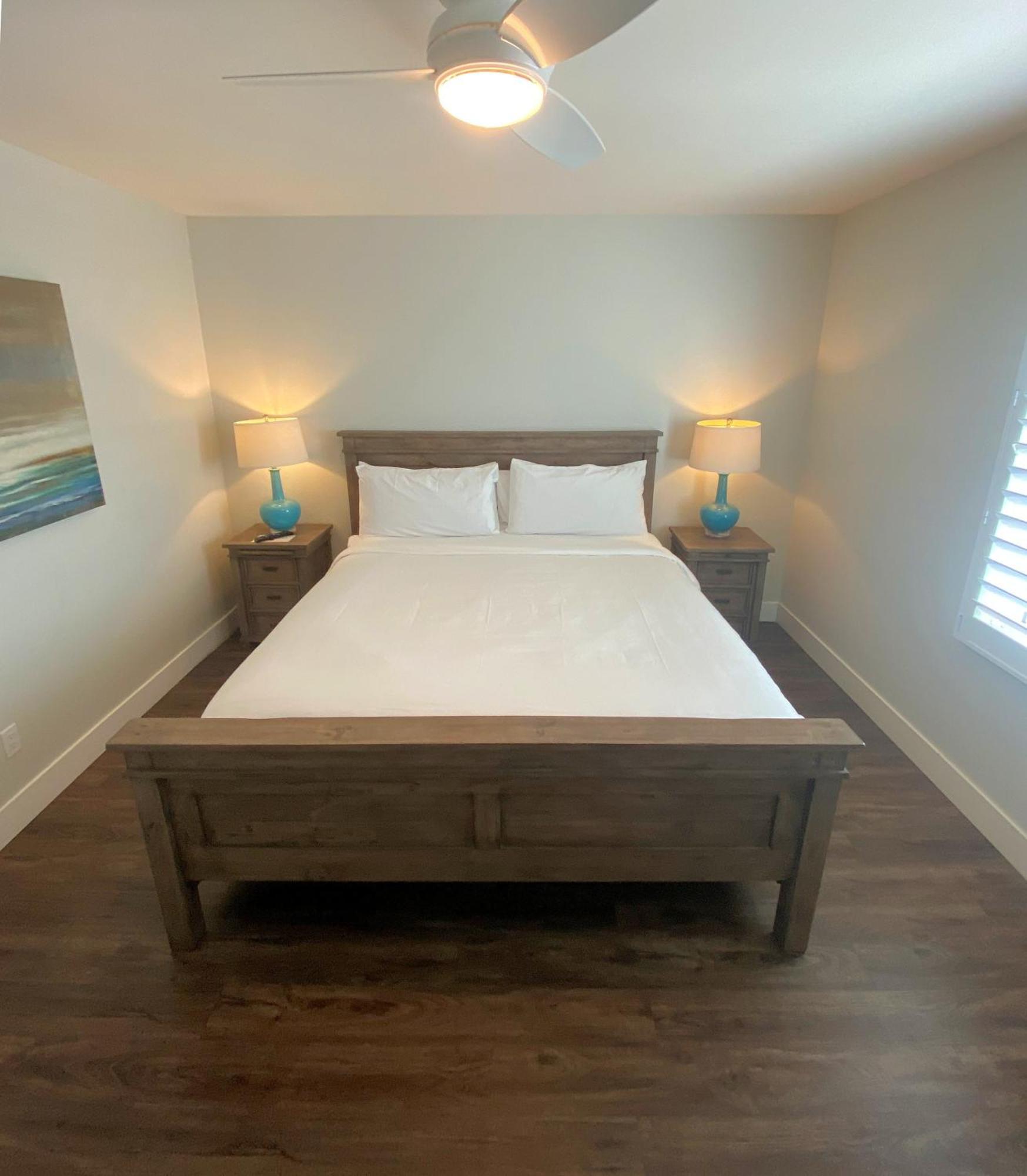 1202 South Pacific Villa Oceanside Room photo